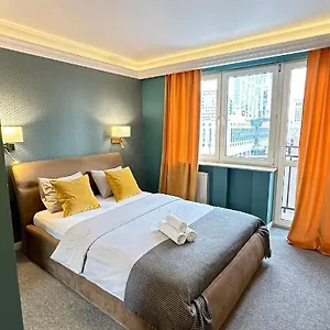 Gold Zlota - Palace Of Culture View- Netflix Apartment